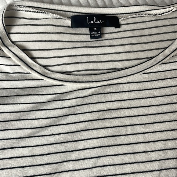 Lulu’s Cropped T - Picture 2 of 3